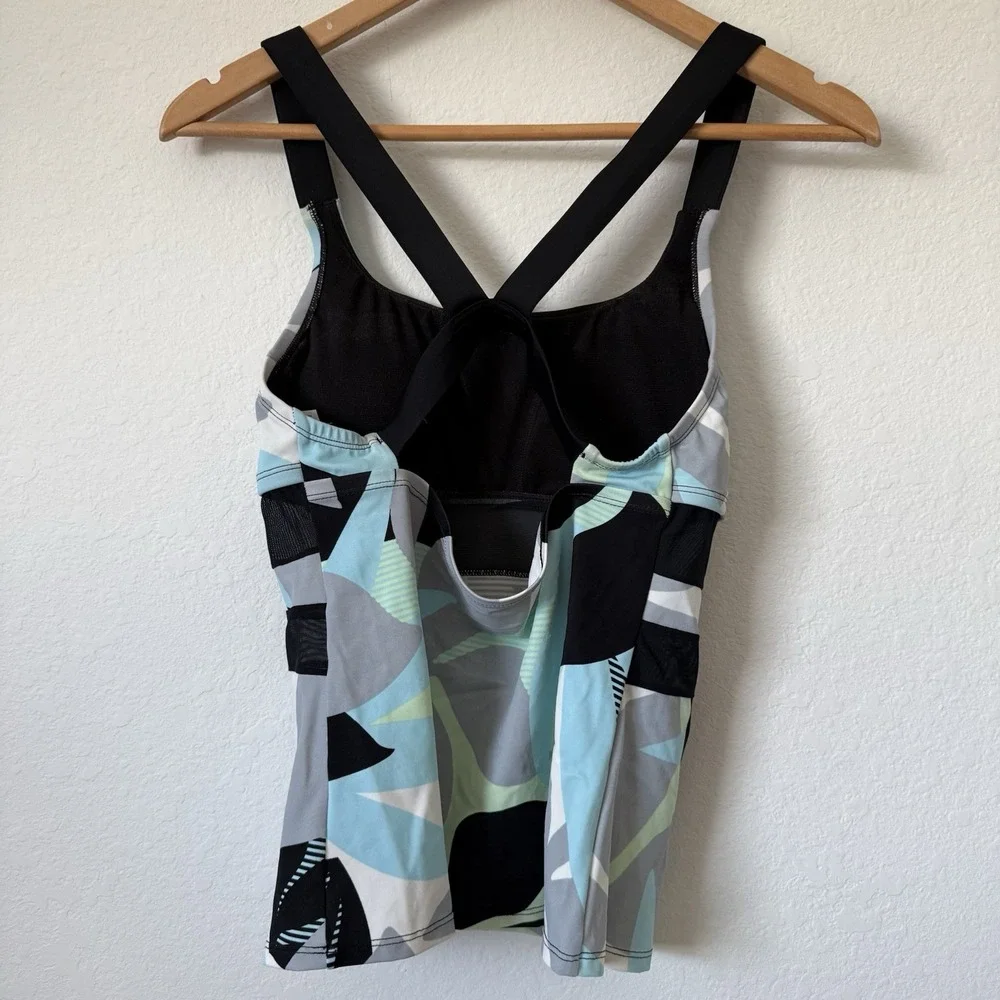 NIKE Women's Mesh Floral Print V-Back Tankini Set Medium NESSF366-001